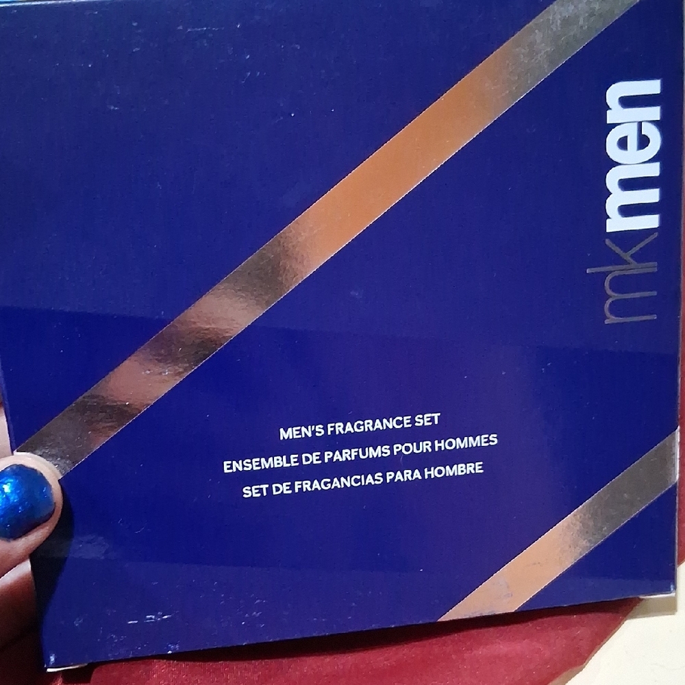 Mary Kay Men's Fragrance Set - Blue and Gold